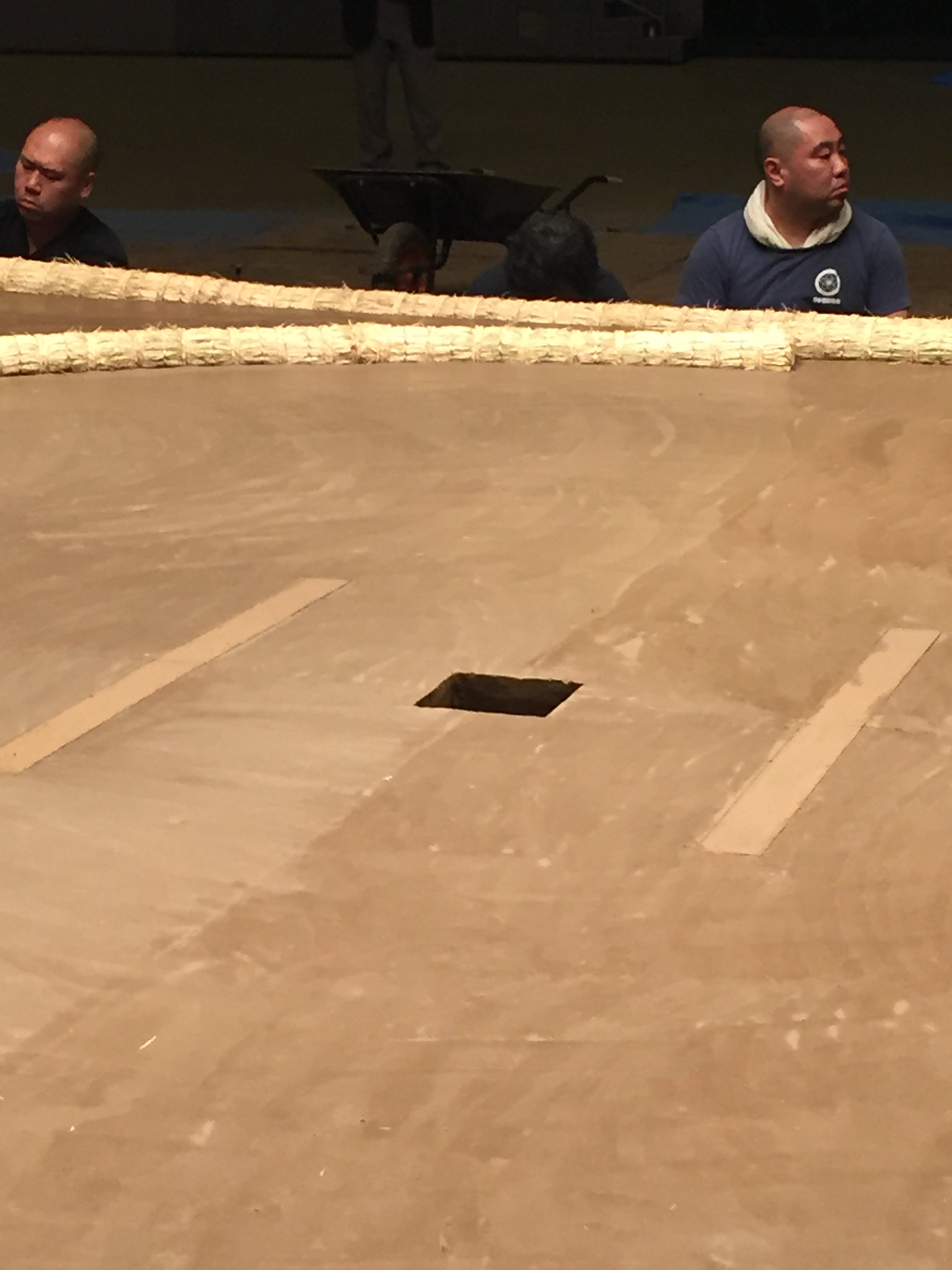 C_l77nOUMAEZMlg.jpg:large