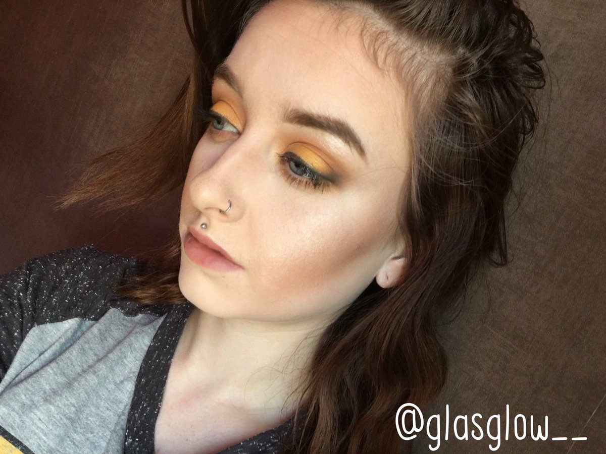 glasglow__'s tweet image. @KarityBeauty #mattepalette
