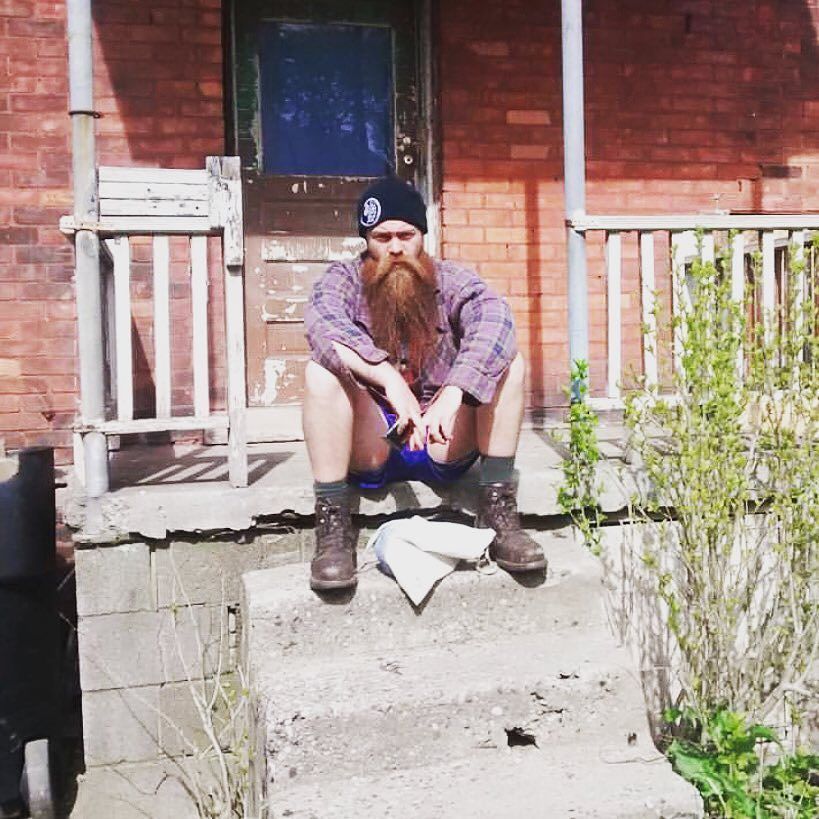BeardBalm's tweet photo. Time for a little front porch sitting.
.
#feedyourbeard #beardbalmdetroit
.
Photo credit @micahh.hhh https://t.co/3CW2brGMuD