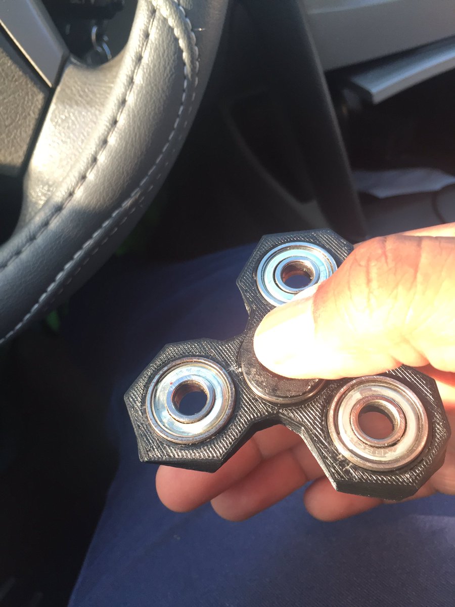iam_duvi's tweet image. Designed and 3D printed this at work today #fidgetspinner #add 🤷🏾‍♂️😂
