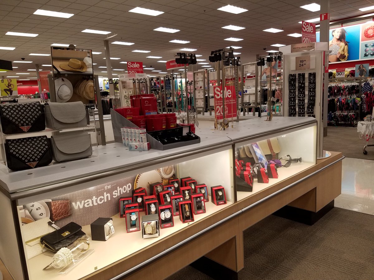 GabrielaRios23's tweet photo. Because accessories has become my obbsesion #vmldiaries #FACE #20%off
#❤myjob #1168 @KylieatTarget @ZackPapes89 @andrenina_ @ncraynon https://t.co/IJXeXYYVuM