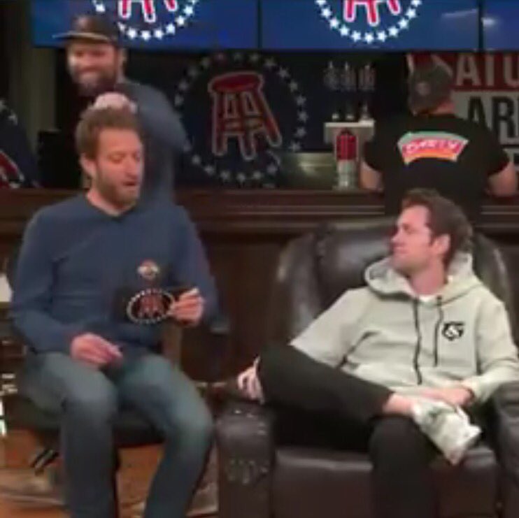 KFCBarstool's tweet photo. You gotta feel it, it's Electric! Noogie noogie noogie noogie! https://t.co/5JK7h2mVK6