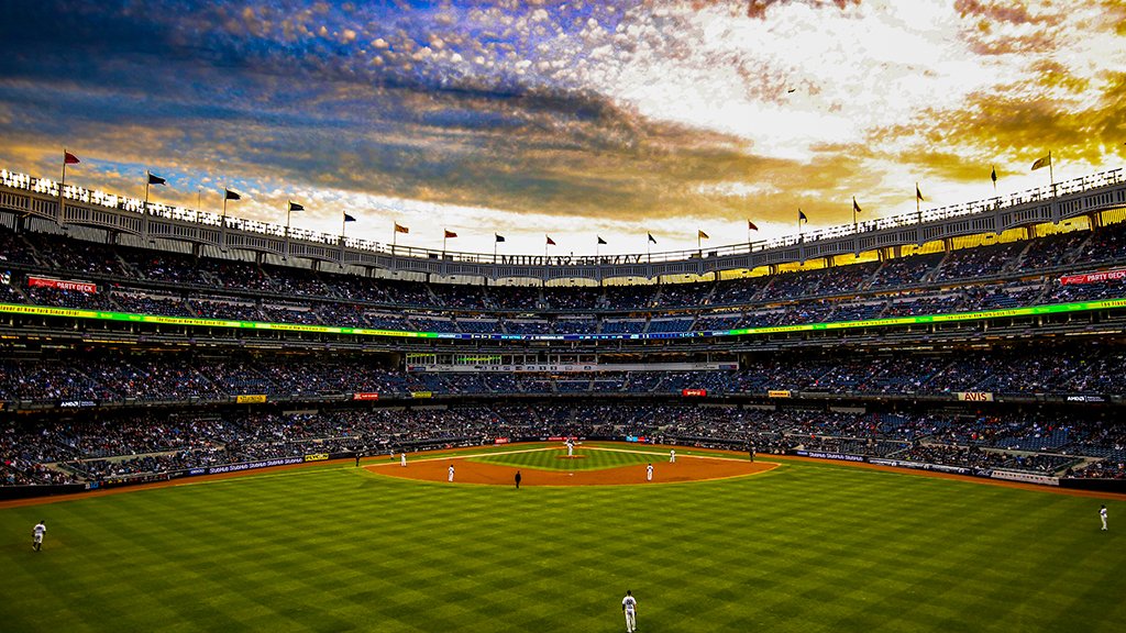 Yankees's tweet photo. You look marvelous as always, New York. 😍😍😍 https://t.co/vQWrgHozTs