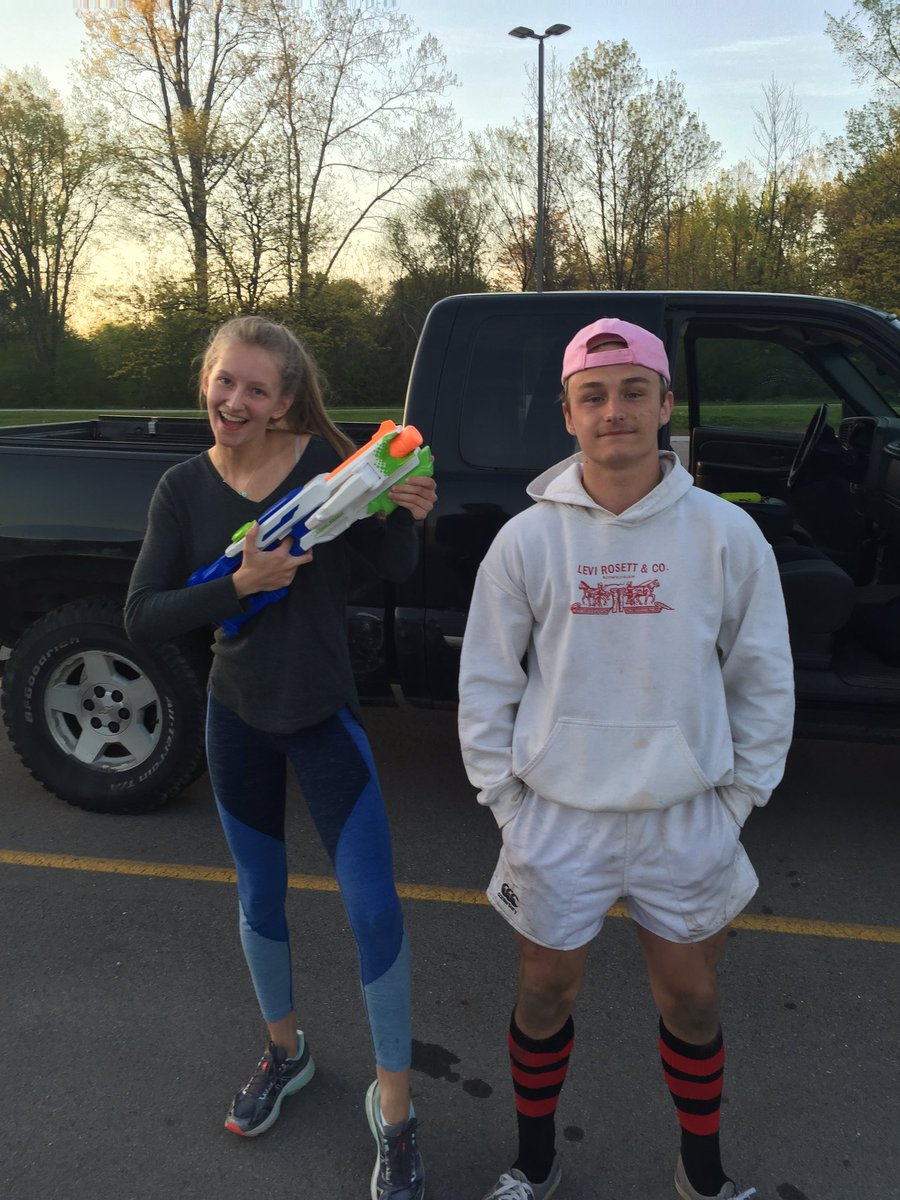 SWW2017's tweet photo. These two used to date and it's pretty apparent who used to wear the pants in the relationship. Katie Martinek has eliminated Blair Boerkoel https://t.co/t5jUe7xX0e