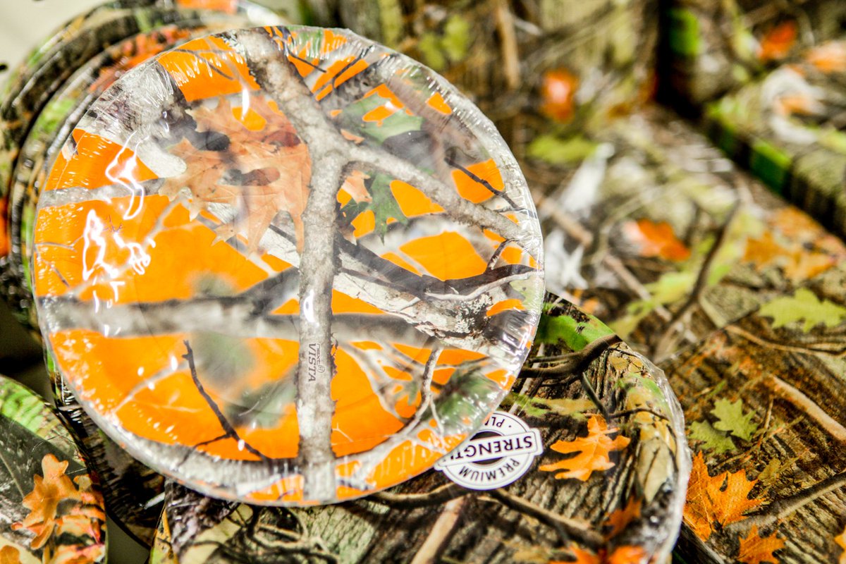 WatkinsPrinting's tweet photo. Why? Because #CAMO! For all those #hunters in your life, big and small! Throw a party that #celebrates their passion! #camouflage #realtree https://t.co/aBv02biVlz