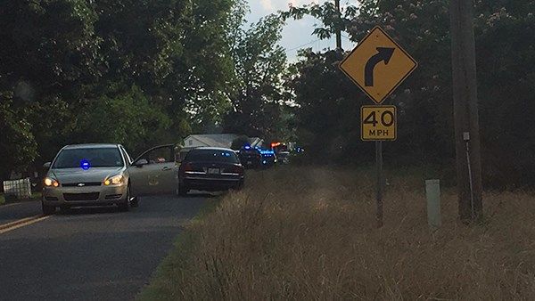 jstines3's tweet photo. MT @WAFB: Suspect in shooting of LSP trooper, 2 officers in Avoyelles Parish, in custody. https://t.co/FRctGamMZO #BlueLivesMatter #PJNET