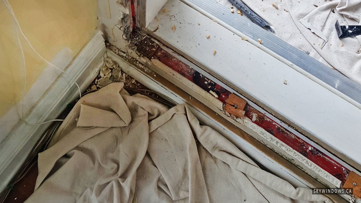 Leaking Exterior Door and Threshold Repair in Vancouver Area skywindowsltd.com/leaking-exteri… #leakingdoors #leakingdoor #repairdoor #doorrepair