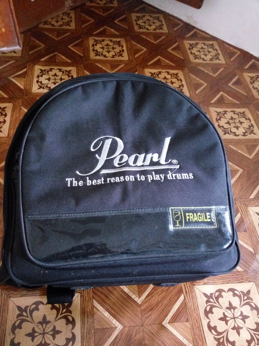 jeffharison's tweet photo. For sale softcase..utk snare 14x6,5..info 081281815519 @DrumBagus https://t.co/qAv3OSVkRy