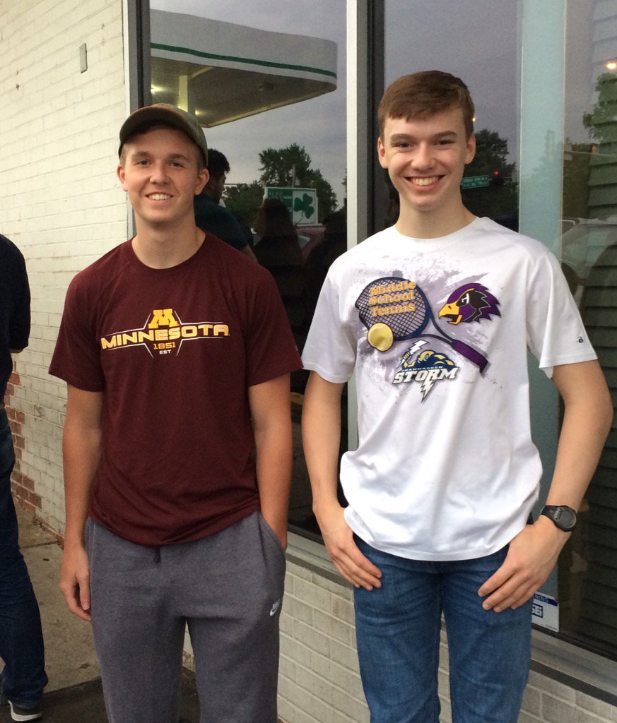 Chaska_speech's tweet photo. #CHSspeech has arrived in KC. In line for Joe's BBQ!!! #yummy #missingAndrew #whereszeke https://t.co/VSafXYr0go