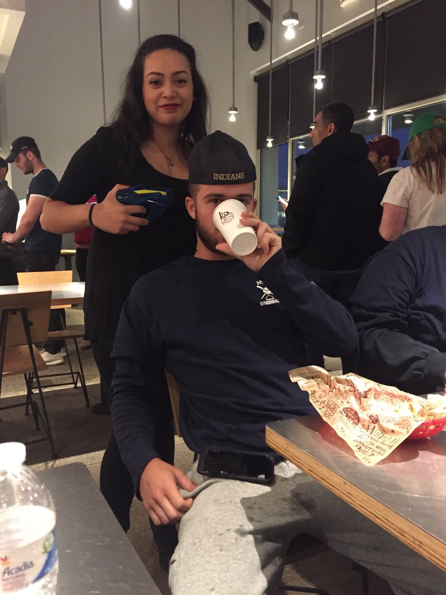 SAHHS17_'s tweet photo. Should have know chipotle isn't safe https://t.co/0ssDB7sbTv