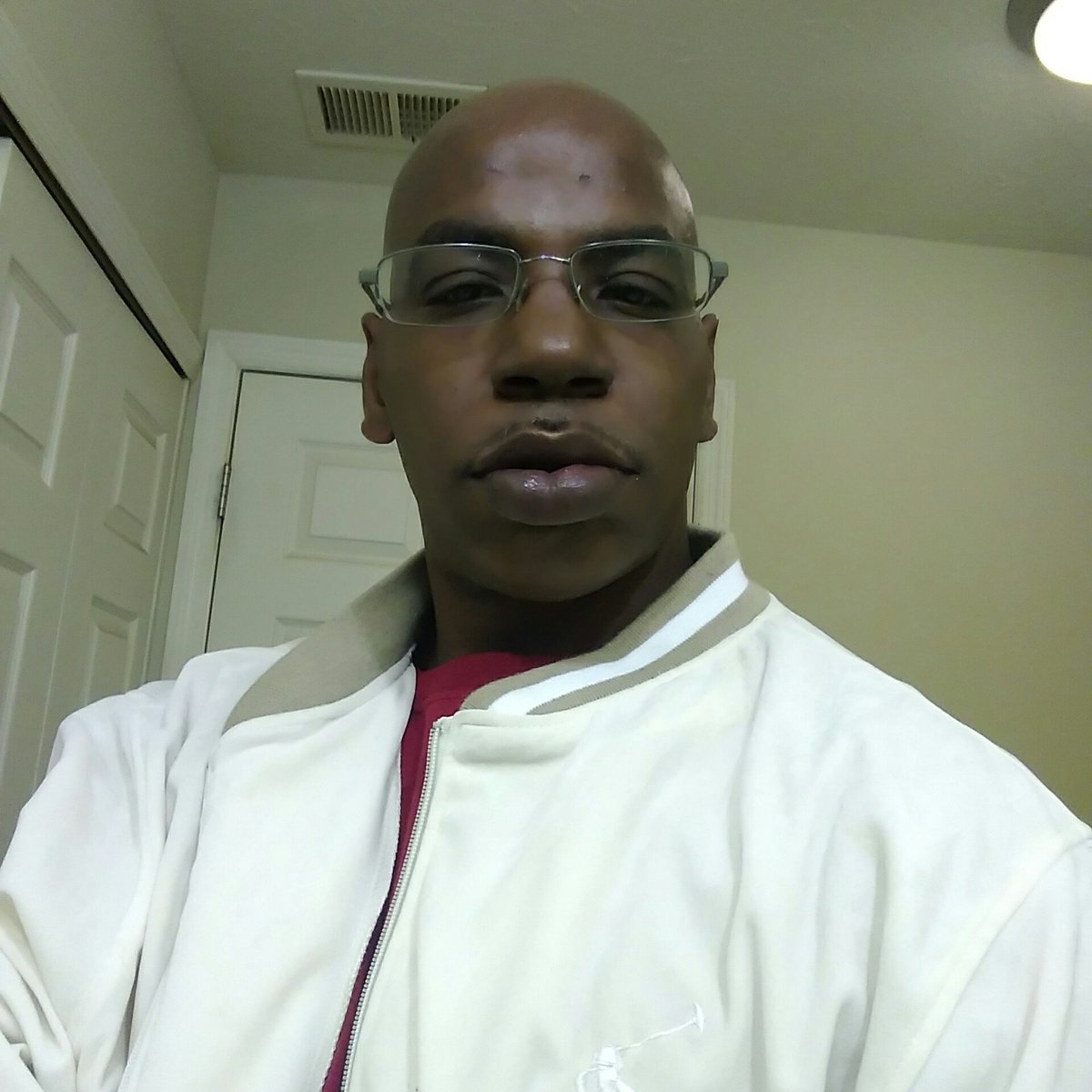 LastKall tweet media