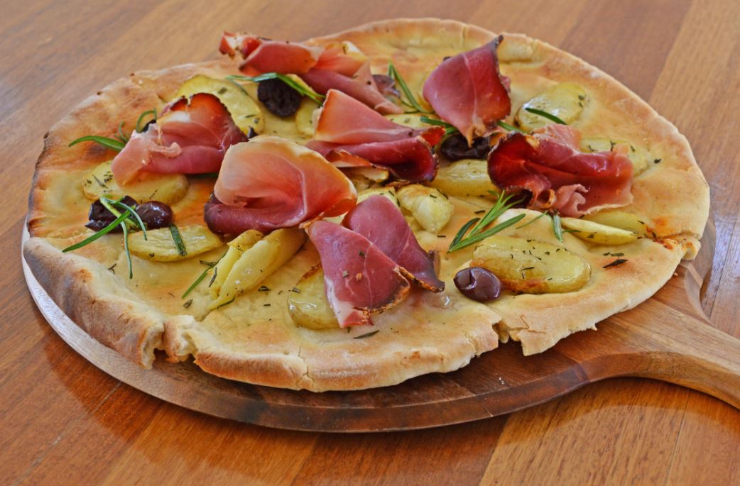 Friday lunch done right today, Wood Fired Pizza, see you for lunch! #food #pizza #wine Ask about the special offer...wine &amp; pizza