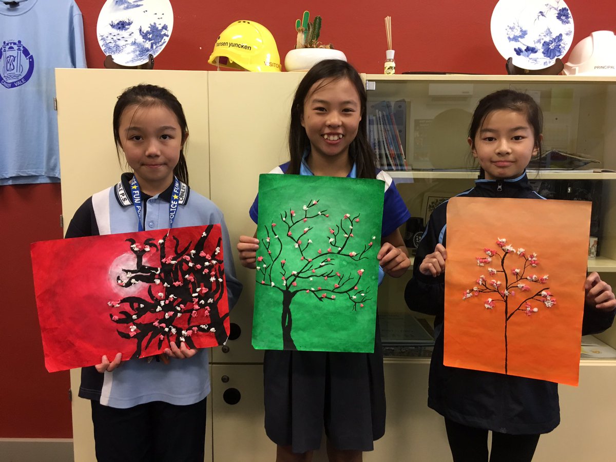 Some amazing artwork from 6B's talented artists, thank you so much for sharing <a href="/grtowers/">Gavin Towers</a> <a href="/KerryPlimmer/">Kerry Plimmer</a> <a href="/lanham_bradley/">Bradley Lanham</a> <a href="/suecooper63/">Sue Cooper</a>