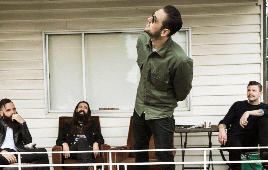 After 5 years between drinks, <a href="/Strangersau/">Strangers</a> drop their visceral, long-awaited LP 'Mirrorland' 

hhhhappy.com/strangers-drop…