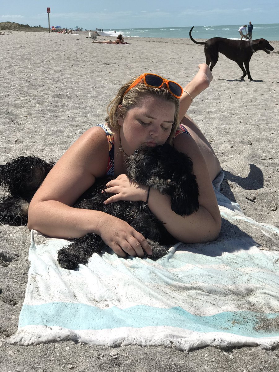 Barcarolo821's tweet photo. I love this girl! She amazes me every single day with her kind heart and tolerance for stupidity! @tiff_henson https://t.co/6dLDo3FaWF