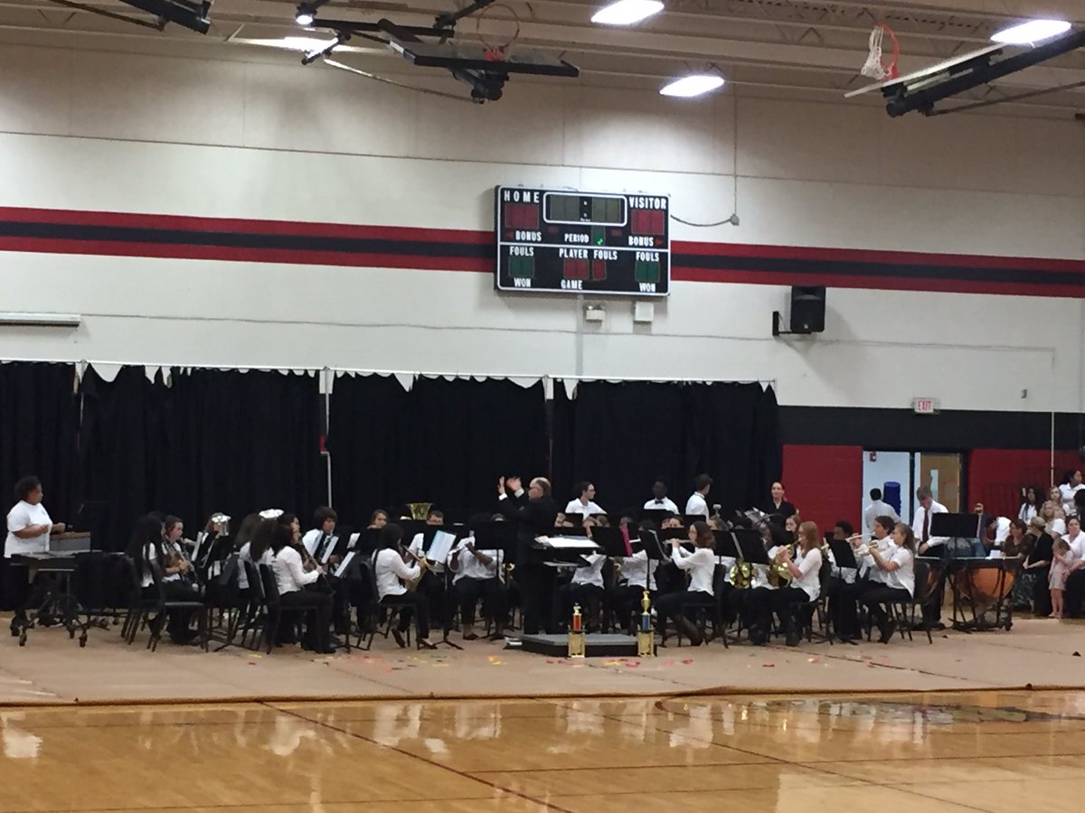 CoxMiddle's tweet photo. An incredible Spring Concert tonight @CoxMiddle! Thank you CMS Band! @Parents4MCPS #TLiM @MauryCoSchools https://t.co/xbkgzyLKky