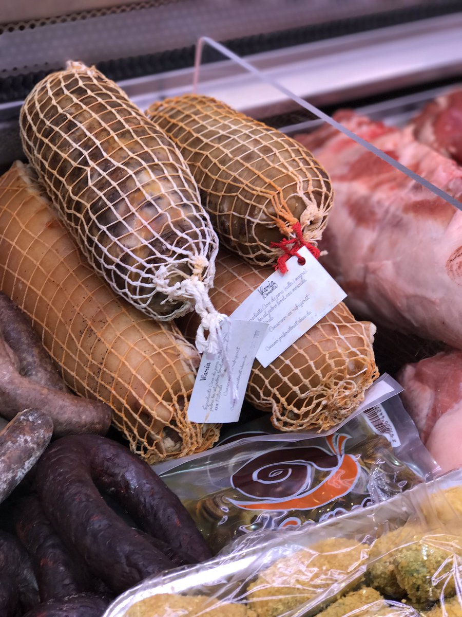mercatdinca's tweet photo. #varia i #camaiot a @CarnisseriaBiel @AldiaIB3 @TuitInca @ATodoPlato @DelCampALaMar @RafelGallego1 @piui05 #incaciutat #mallorca https://t.co/thQTnkC5sy
