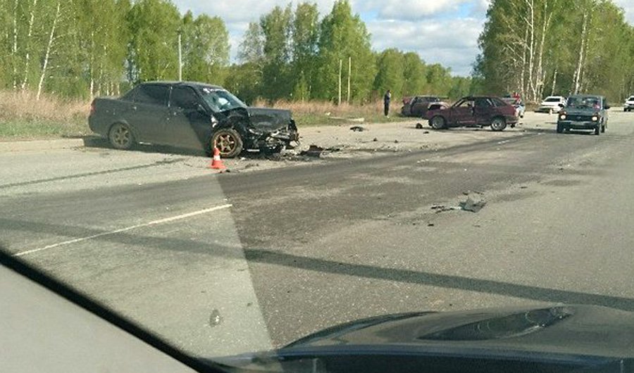 Утро в «Парковом» вновь началось с лобовой аварии #Челябинск goo.gl/0i75TT