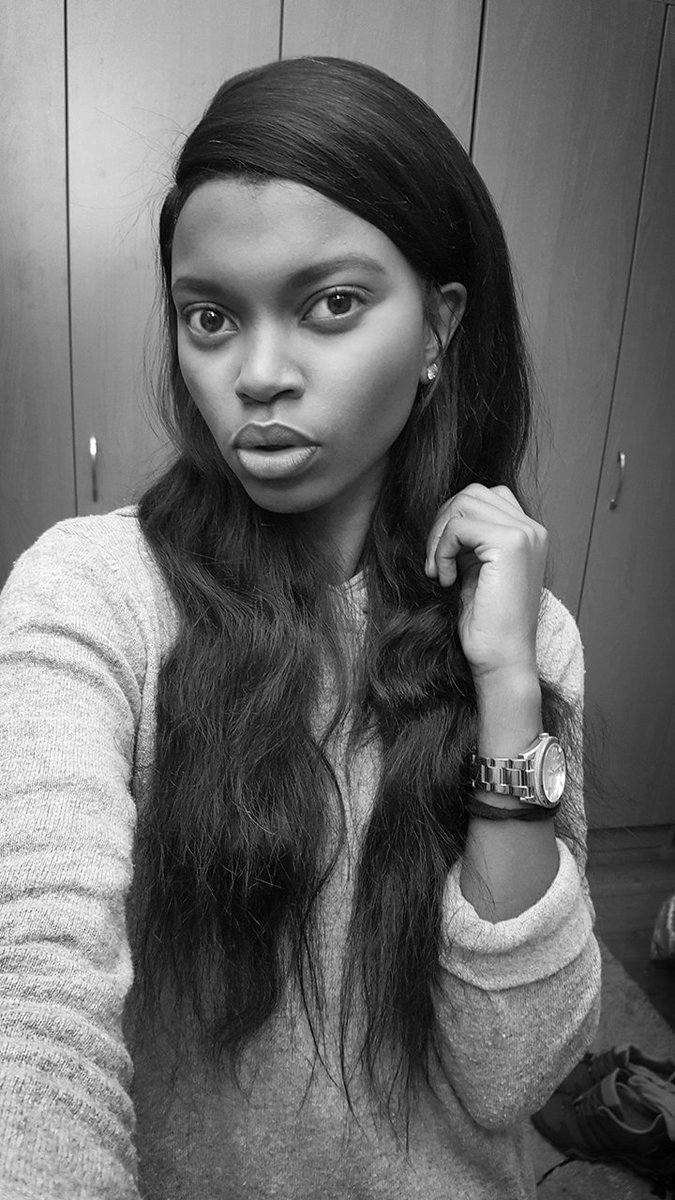 akhona_kraai's tweet photo. Issa bae #wigs #hair #diywig #cheekbones #contour #makeup #l4l #likeforlike #like4like #melanin #blackgirlmagic https://t.co/pjcMv8n4YX