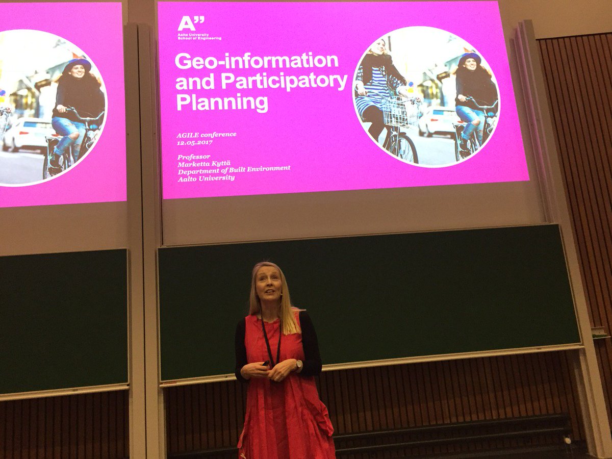 0mgould's tweet photo. #agilewag2017 keynote studied psychology and architecture. #MultiDisc https://t.co/hceFNBU0dt