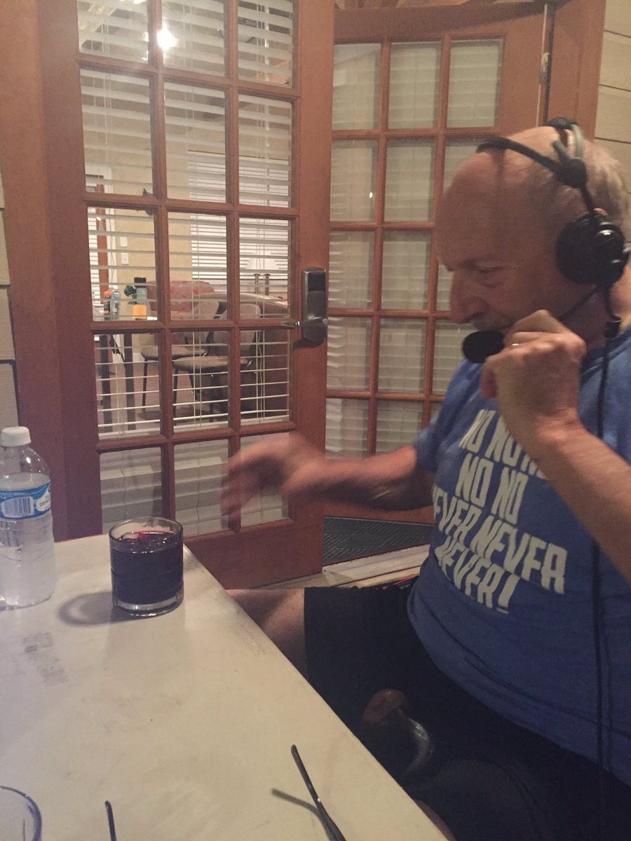 GreatDonovan's tweet image. Norm with the heavy pour for glass #3 of the Wine challenge.  @NormsClubhouse