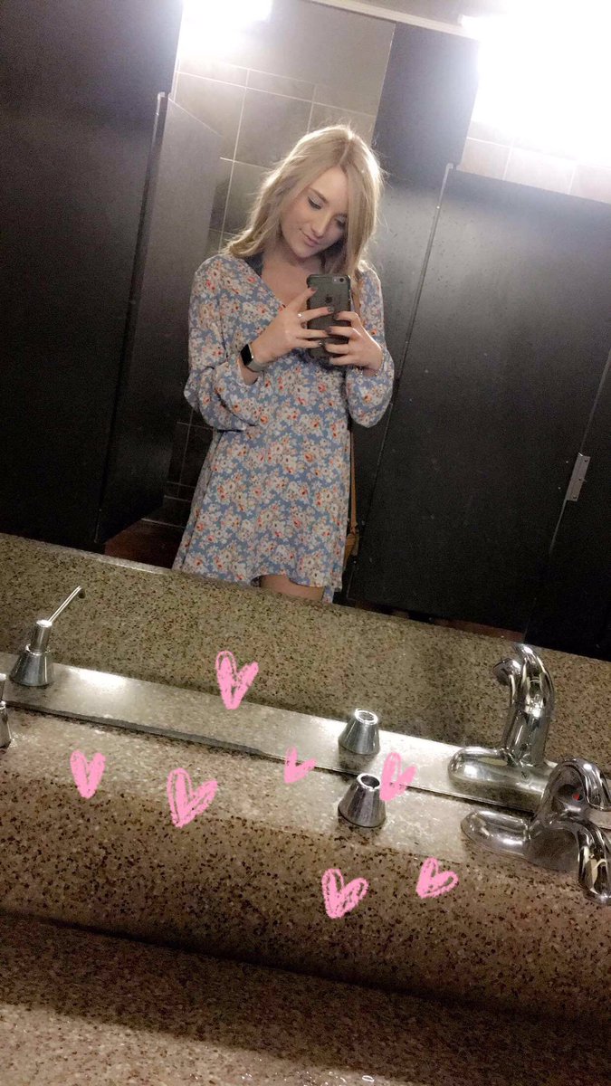 bella_c39's tweet photo. Figured I'd share this accomplishment with twitter. Happy 100 day streak to the gal that's had my back since day one 😉 @bella_c39 https://t.co/Fu1P25hgjM