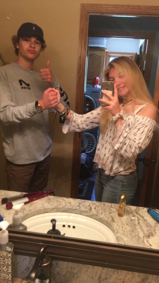 davidadoyle's tweet photo. 11 months w grace!$👍🏼😇💞#illuminati https://t.co/BmAvYi9kgh