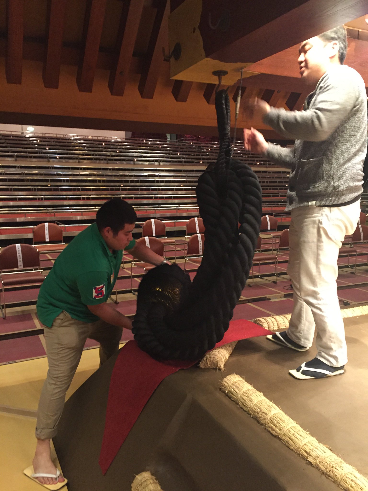 C_mSFjuV0AA9xC8.jpg:large