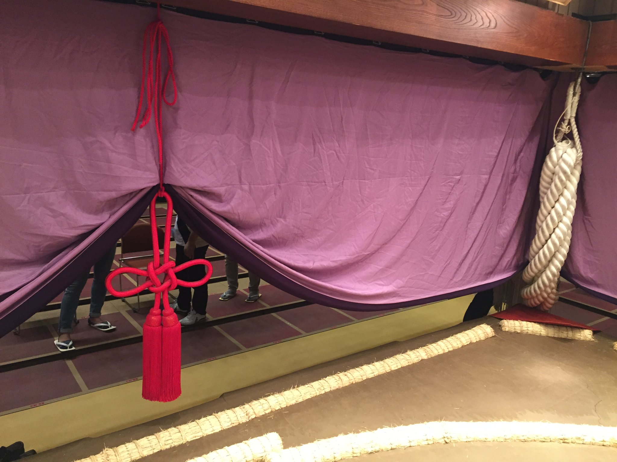 C_mSZOLV0AAMvG-.jpg:large