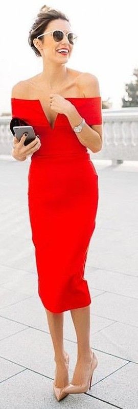 ThimbleDrop's tweet image. LADY ROUGE...Sizzle in red day or night!❤️ #SpringHasSprung #SexyLooks #StyleAgenda #ThimbleDrop