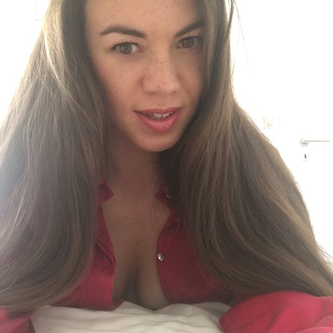 Bonjour https://t.co/cxBxGlmPmz<a href="/tag/manyvids"class="tags"><span>#manyvids</span></a>