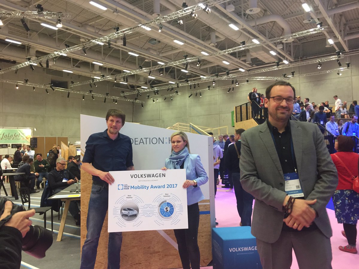 predict_io_dev's tweet image. predict.io winner of the #VWGroup #Mobility #Award 2017 🏆 @CUBEConnects #CUBETechFair #Berlin