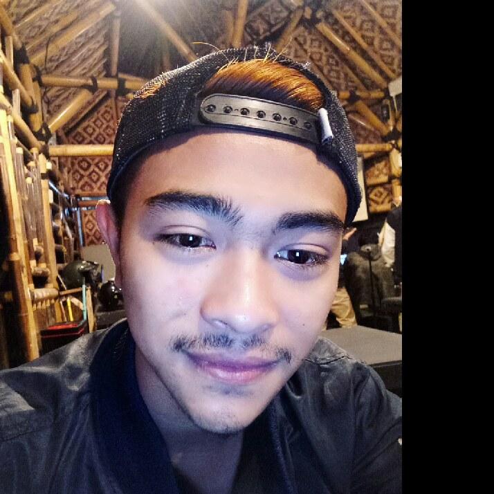 ayo pergi bersamaku on #BIGOLIVE web.live.bigo.sg/2124276412_149…