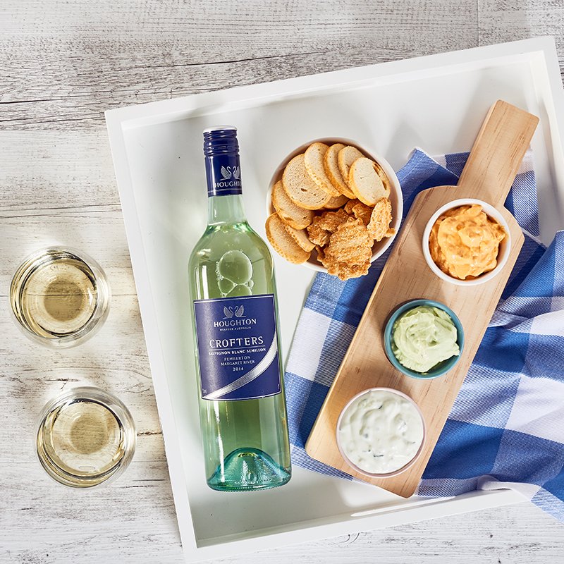 Our pick this Mother’s Day – Houghton Margaret River Sauvignon Blanc Semillon.
Treating Mum to surprise evening drinks! #HoughtonWines