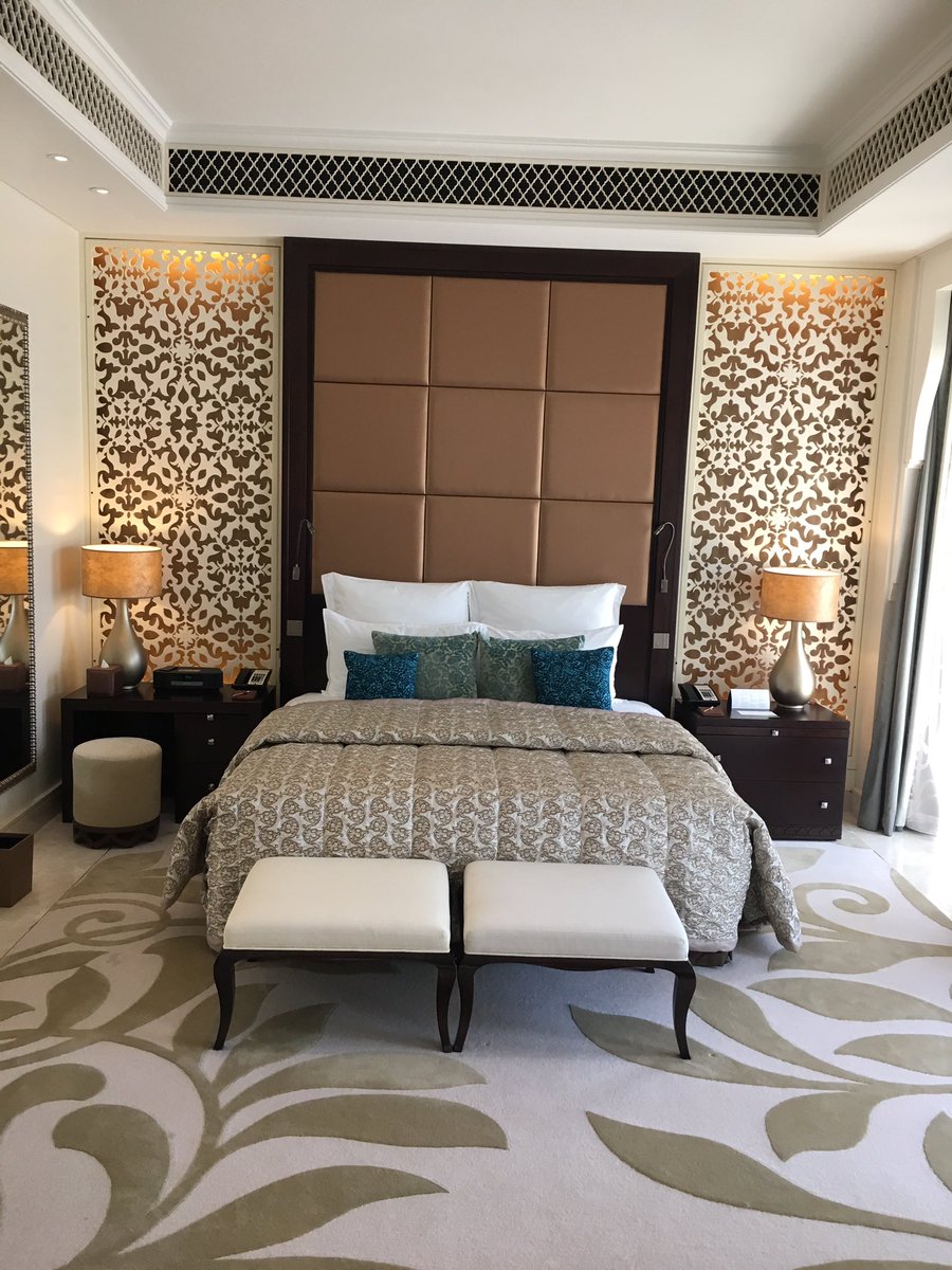 PaulG_ER's tweet photo. Relaxing beautiful hotel! @Only_ThePalm @ElegantResorts #class #luxury https://t.co/JT3DuNYOHj