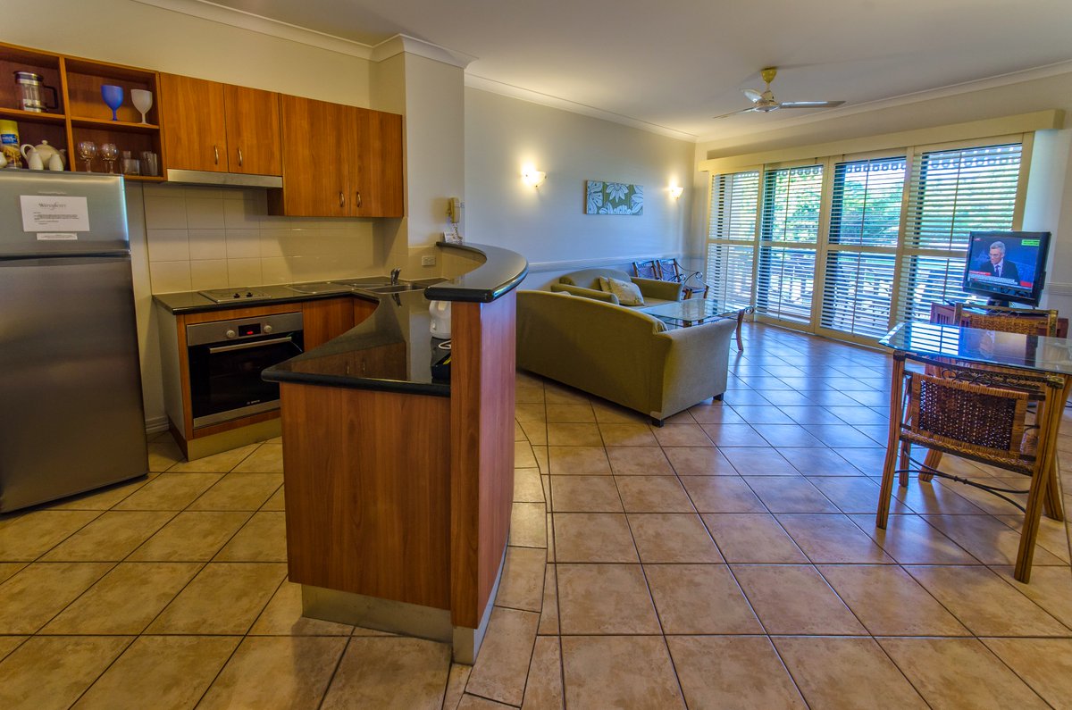 cairnsluxury's tweet photo. Better product at a lower price.....That’s easy we have cut out the middleman and their large commissions (25% to  … https://t.co/PYTkMBSo1h https://t.co/DeabR0PTbo