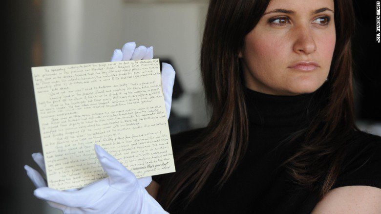 An untitled prequel to the wildly popular Harry Potter books has been stolen in a... ln.is/Y5Y8YYy by #CNN via <a href="/c0nvey/">Convey</a>