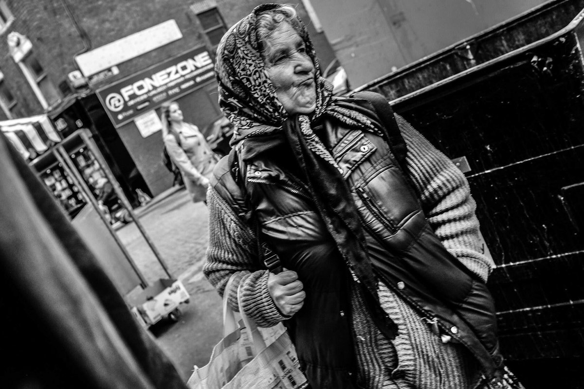 julianf1972's tweet photo. #streetphotography #FUJIFILM #fujifilmx100s #x100s #people @Fujifilm_UK @fujiguys @kevin_mullins https://t.co/TimOnF71DY