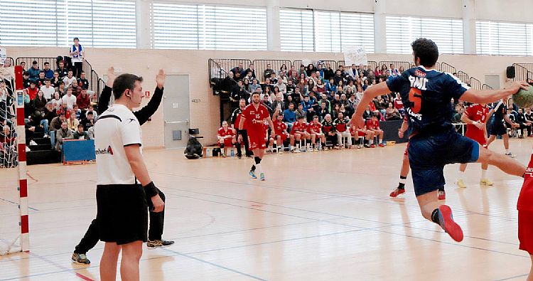 PREVIA #DHPM 📝 | El @balonmanoBMC presenta su nueva imagen y recibe al <a href="/FCBhandbol/">Barça Handbol</a>; <a href="/bmalcobendas/">Balonmano Alcobendas</a> juega en Tolosa. bit.ly/2prTh7F