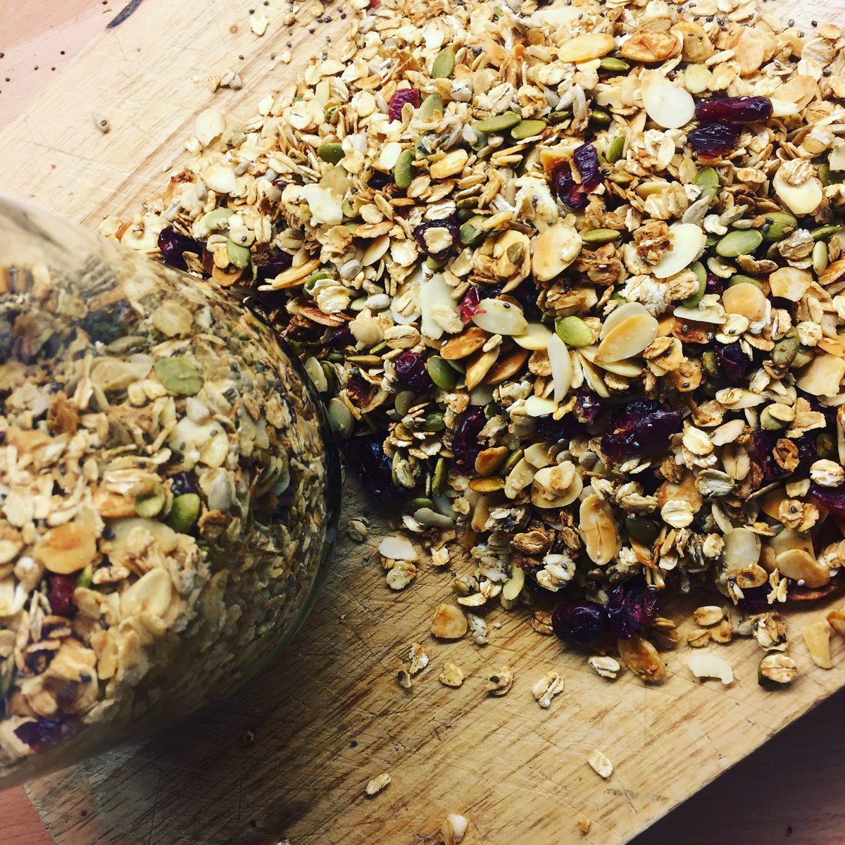 Making homemade granola. @rlowe15 you would love this one. Healthy healthy 👍