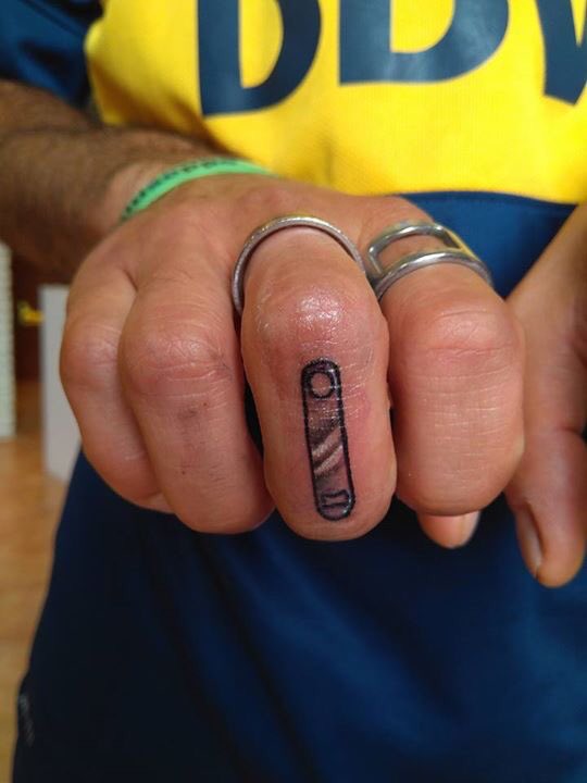 tattoosmarbella's tweet photo. Mini tattoos! #marbella #tattoo #CostaDelSol #inkpeople #barman #minitattoos #tattoofingers https://t.co/5CVARNOxbF
