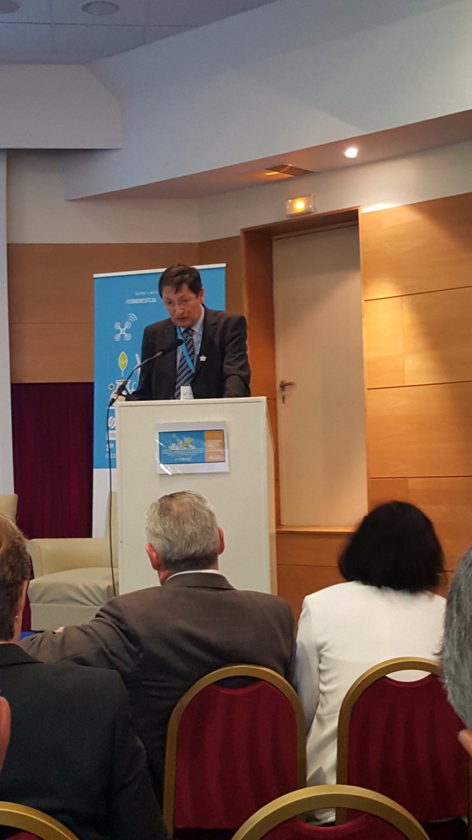 semaeNord's tweet photo. JM Serres Pdt de la Commission #Agriculture @hautsdefrance a conclu le débat du #congresfc2a : La priorité accompagner encore + #innovation. https://t.co/yPztAokrbv