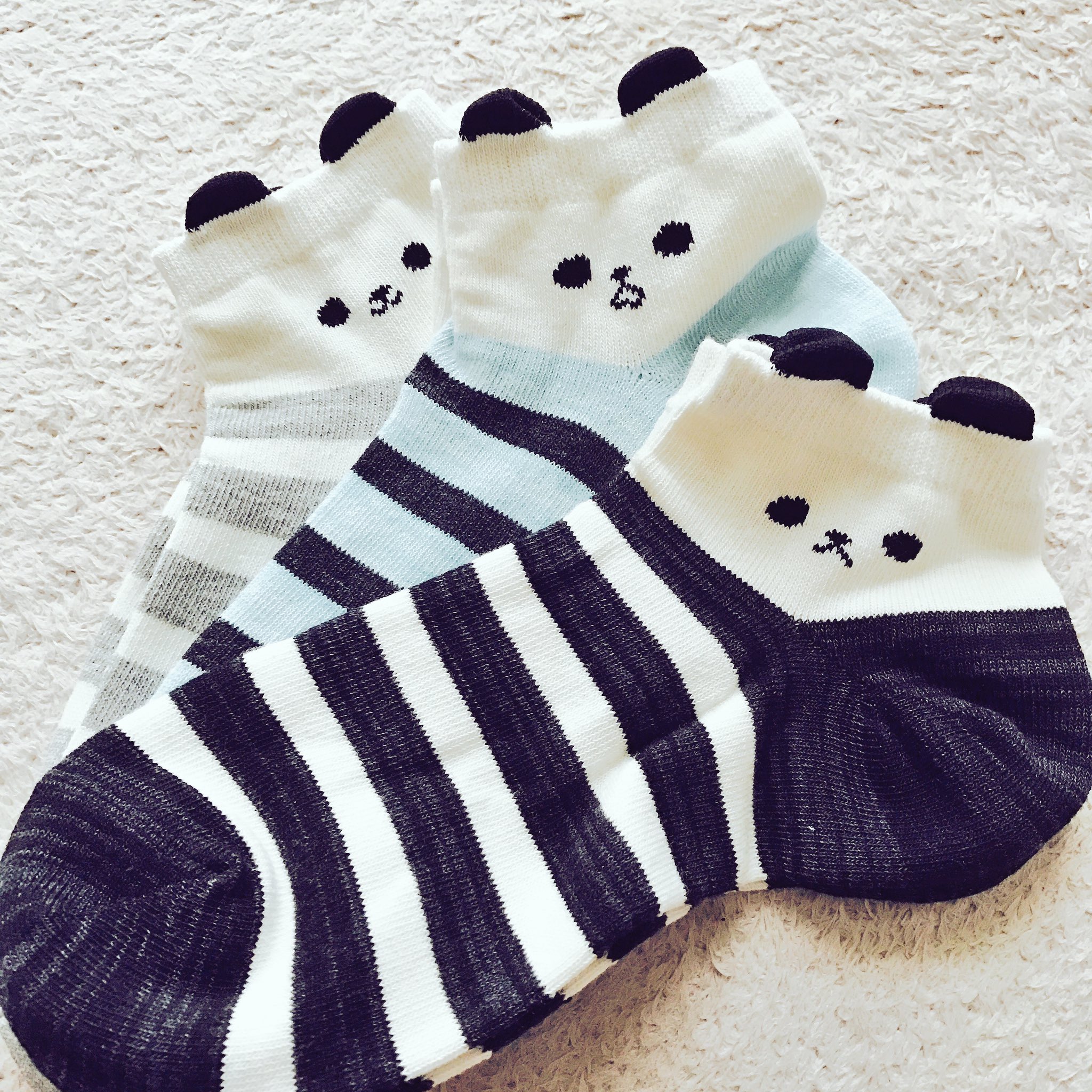 ユカリ 冬にしまむらで買ったパンダの暖か靴下 さすがにもう暑くてはけないので また しまむらに行ってファイバードライの靴下を買ってきました またパンダwwどんだけ気に入ってんだ自分 W 前回のは全部同じ顔だったけど 今度のはちょっとずつ表情が