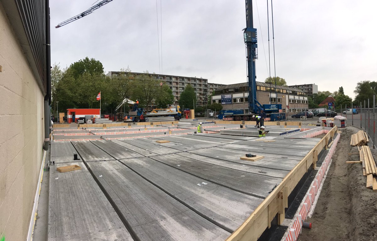 koenbruin's tweet photo. Vandaag vloeren draaien voor de uitbreiding van @JumboSupermarkt in Alkmaar. Gaat weer als een speer! @VanWijnenGroep https://t.co/1Ool9poEr1
