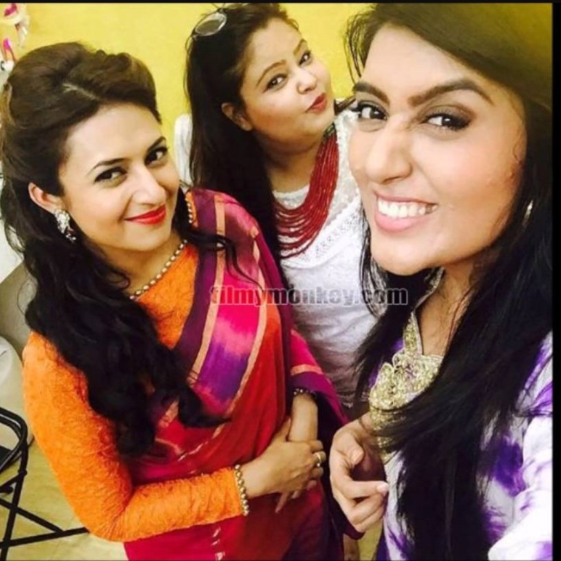 Divyanka_Team's tweet photo. I miss #DivReen @Divyanka_T @mirza_shireen #YHM https://t.co/o4Ay3tSVoq