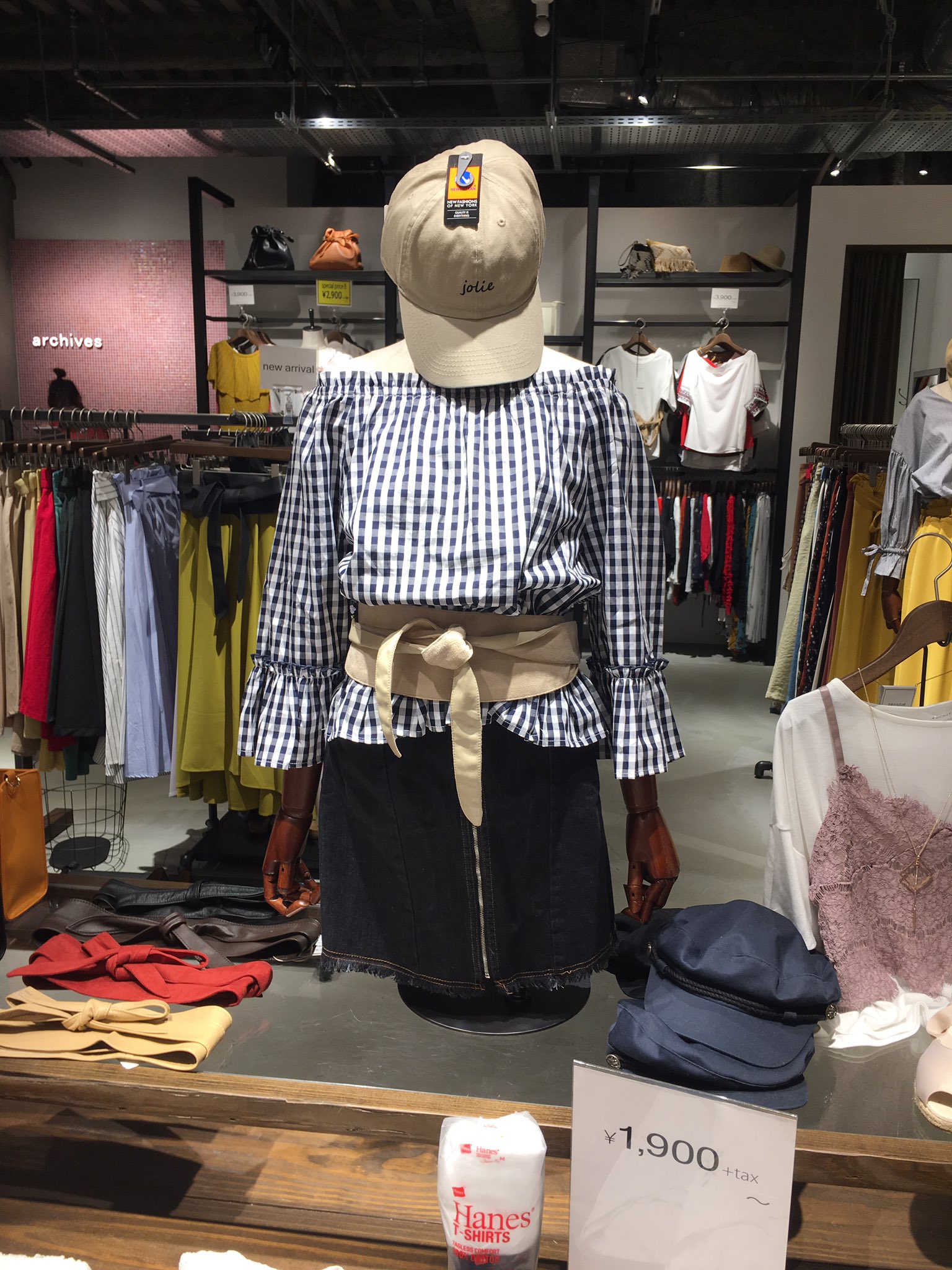 名古屋parco 名古屋パルコ 西館4f アルシーヴ 東海エリアでは名古屋パルコだけのオンリーショップ ギンガムチェックのオフショルダーブラウスがcuteです 店内一部商品offセールも開催中 T Co S4upmalr0o Twitter