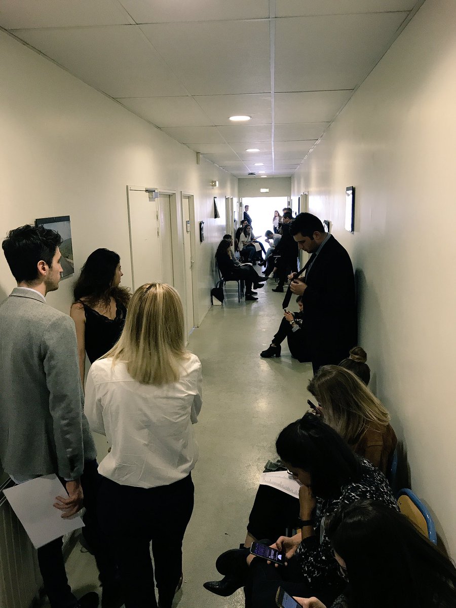 LPEcommerce's tweet photo. Vous êtes nombreuses et nombreux pour les entretiens pour le recrutement à la licence !! #Courage #PositiveAttitude #LPECOM #Web #Com https://t.co/QynISWRxLv