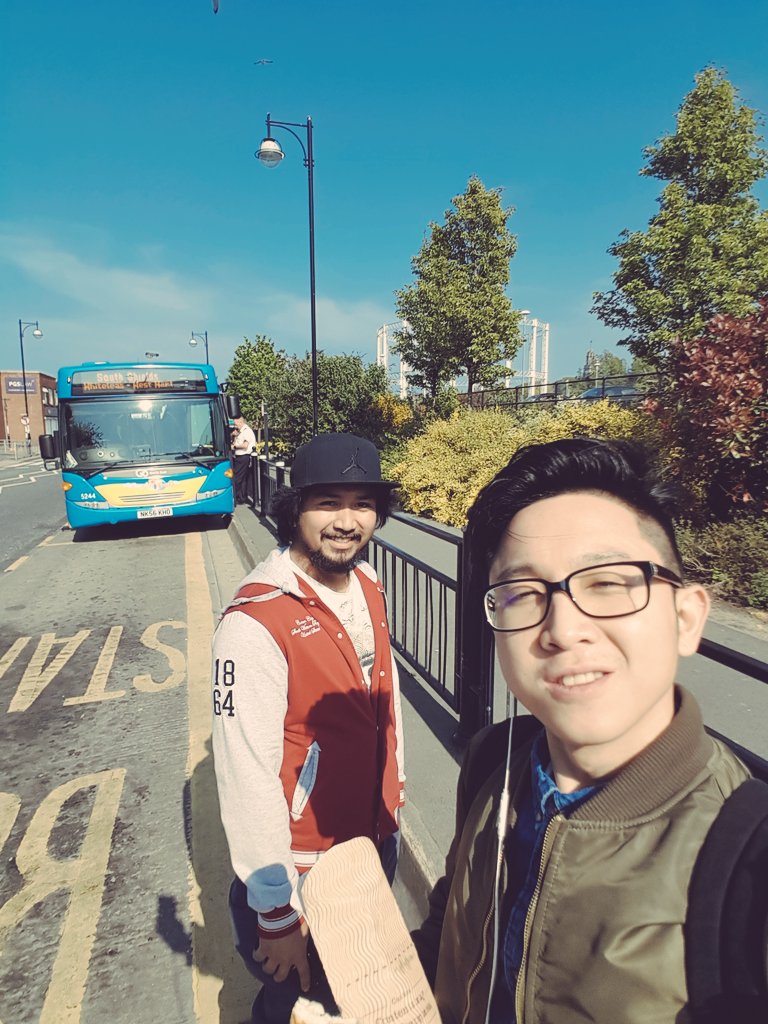 rydsamrod's tweet photo. mission expensive but successful. got to see one of the bestfriends who works on a cargoship, very quick but still worth it 👌#aprob https://t.co/VDff6NQsIw