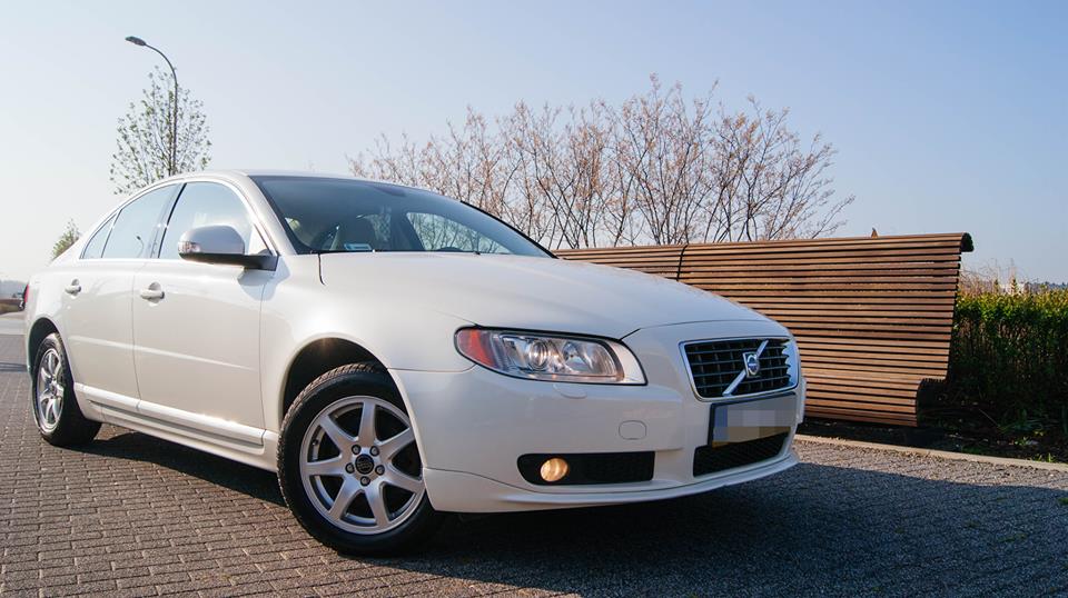 C_S_Detailing's tweet photo. @VolvoCarPoland S80 #beautiful #pearl protected by #fireball wax #perfectshield #warsaw https://t.co/erfMvdudRU https://t.co/3m4o9nImyT
