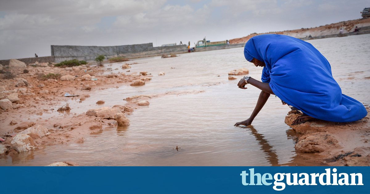 A life-or-death search for water in drought-parched Somalia – in pictures crwd.fr/2qv00hj